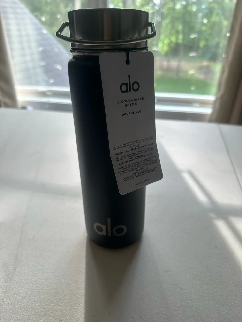 Alo‎ Yoga Black Water Bottle 24 oz NWT in Box